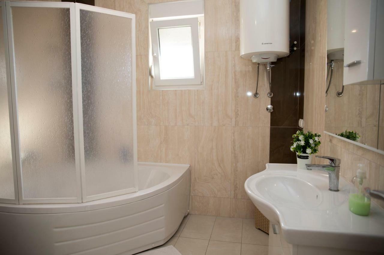 Relax Guest House Blagaj Esterno foto